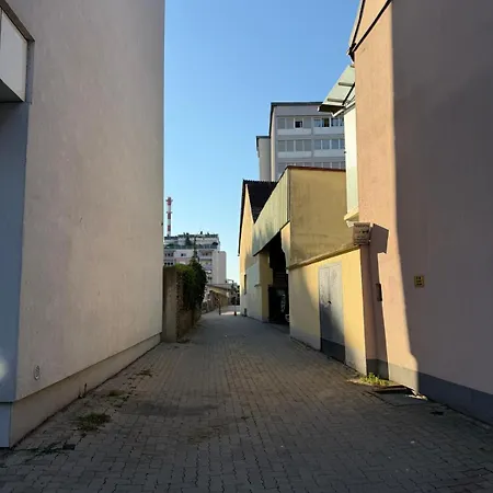 Hideaway 28